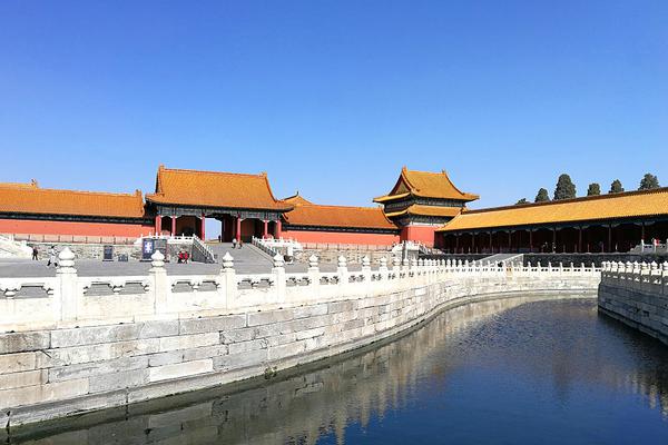 雙性美人的假期(全息游戲)筆趣閣蒔花