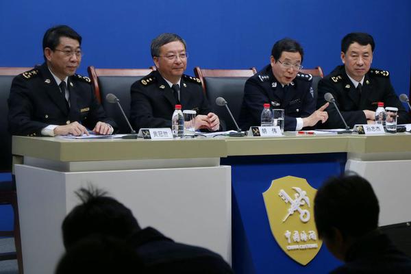 loveme楓與鈴櫻花第二季:戀愛與成長的