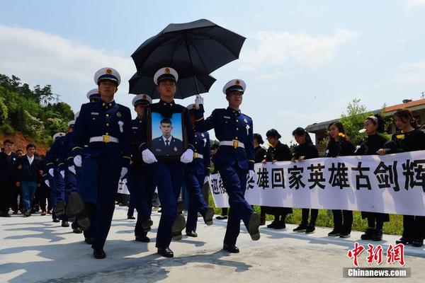戰(zhàn)戀雪全本TXT下載